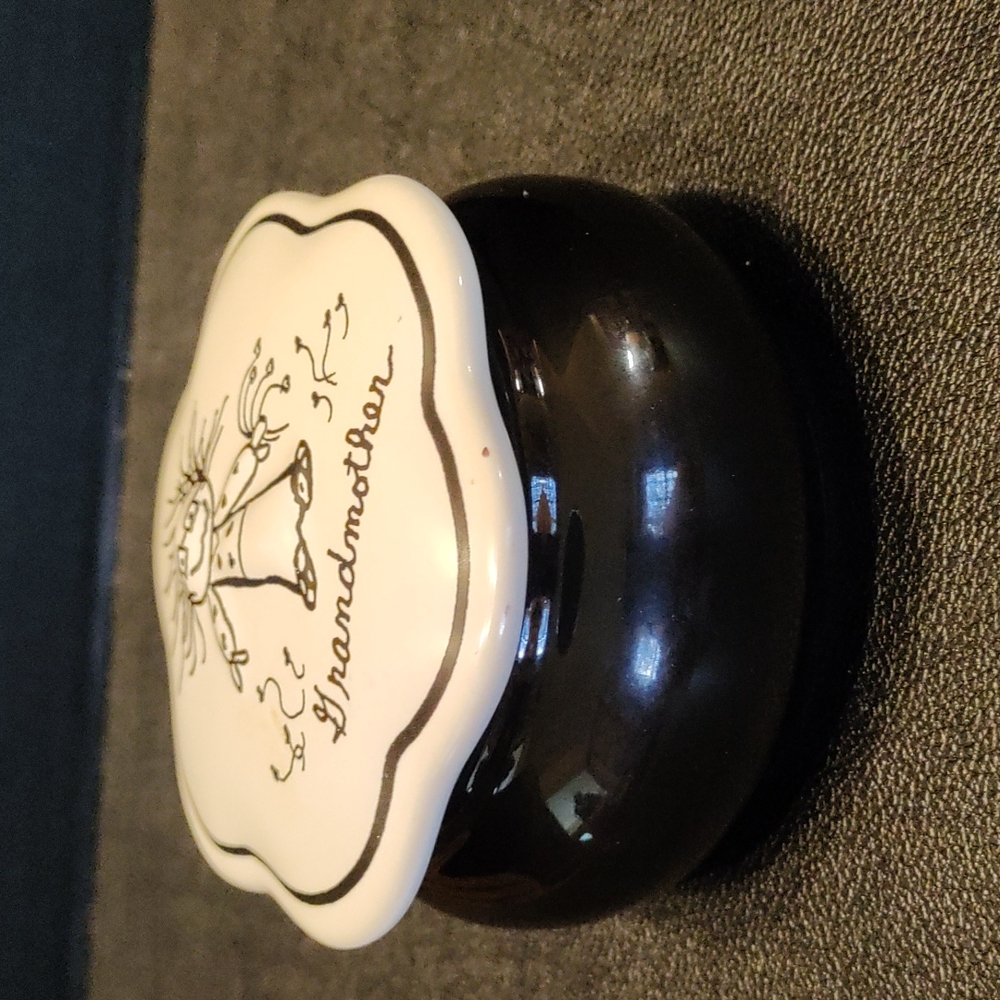 Grandmother vintage keepsake box - Picture 6 of 11
